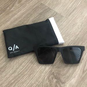 Quay x Missguided Square Sunglasses Matte Black
